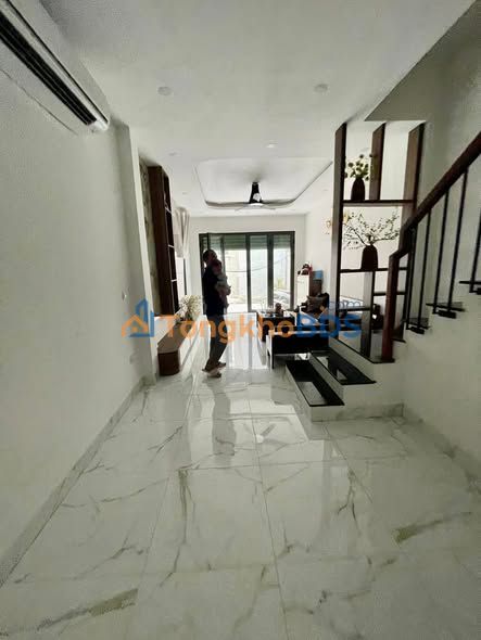 Nhà 4 Tầng Hoàng Mai - 50m² - Ngõ Ô Tô Tránh - 5 Tỷ