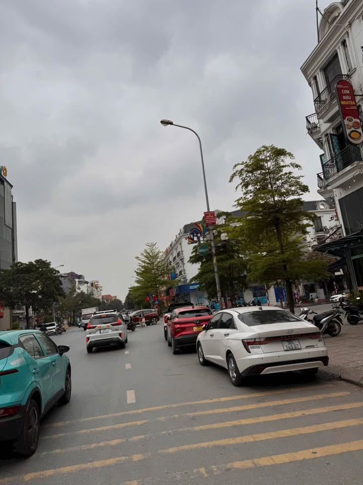 Nhà Mặt Phố Ngô Xuân Quảng, Gia Lâm - Kinh Doanh Đa Ngành Nghề, Dòng Tiền 10 Triệu/Tháng