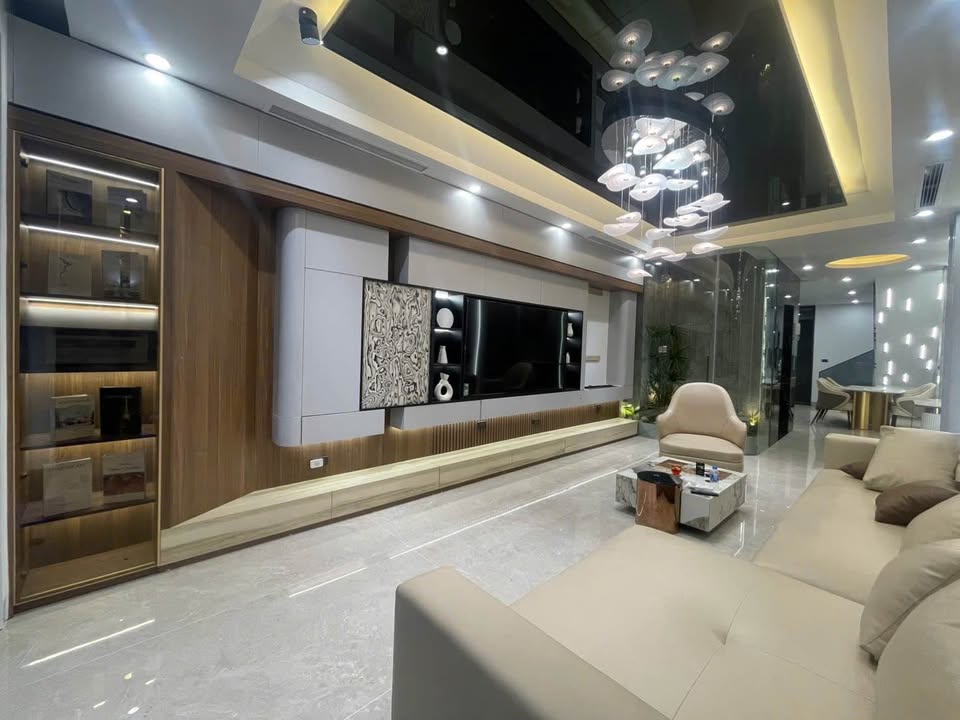 Nhà 80m² Ngõ Thông Ngọc Thụy, Long Biên - 5 Tầng Thang Máy, Full Nội Thất Cao Cấp