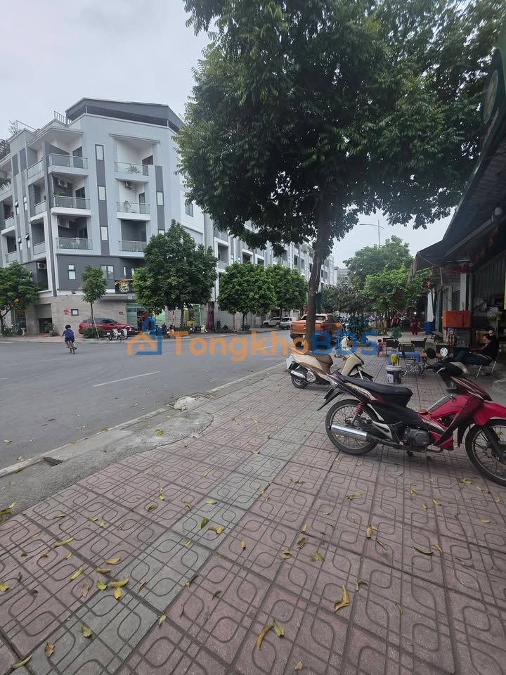 Mặt phố Lý Sơn Long Biên - Kinh doanh đắc lợi 90m², 24 tỷ