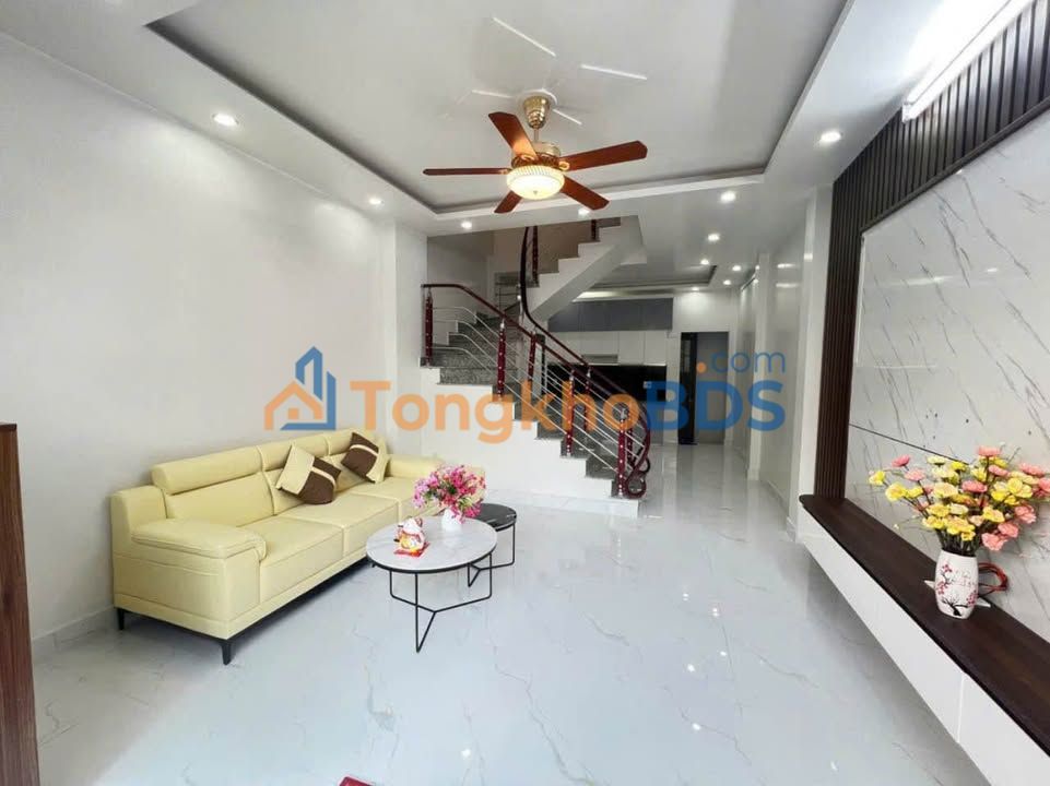 Nhà 3 Tầng Mặt Ngõ Kinh Doanh Lê Lai, Hải Phòng - 40m², Sổ Đỏ Chính Chủ