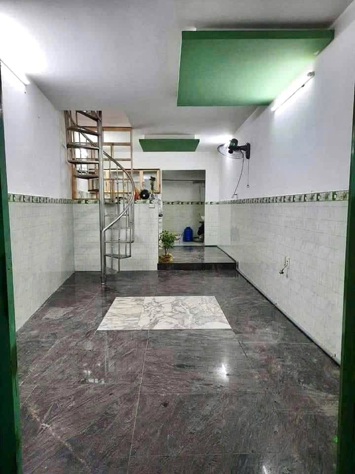 Cho thuê nhà 2PN, 60m² gần ĐH Ngân Hàng, Thủ Đức - Giá 6 Triệu