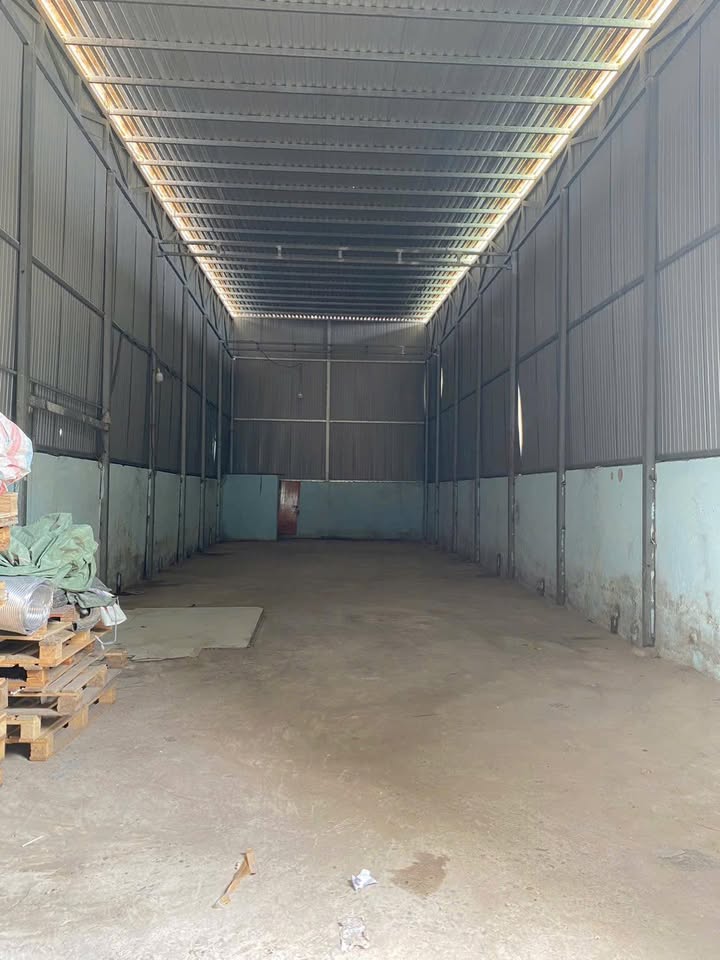 Cho thuê kho 200m² đường 22 Linh Đông, Thủ Đức - 18 triệu/tháng, xe tải vào tận nơi