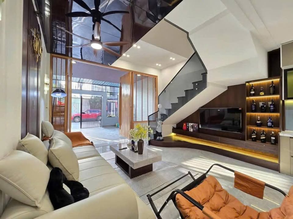 Nhà Phố Quang Trung Hà Đông 40m² - 8 Tỷ - Full Nội Thất, An Ninh 24/7