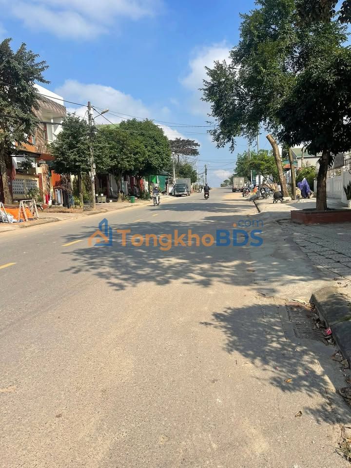 Nhà Mặt Tiền Trần Quang Khải, Thuận An - Kinh Doanh Đắc Lợi, Giá 1.3 Tỷ