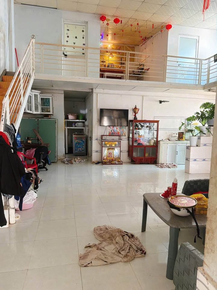 Nhà Mặt Tiền 128m² Đường Lê Quang Đạo, Phan Thiết - Giá 1 Tỷ Tốt