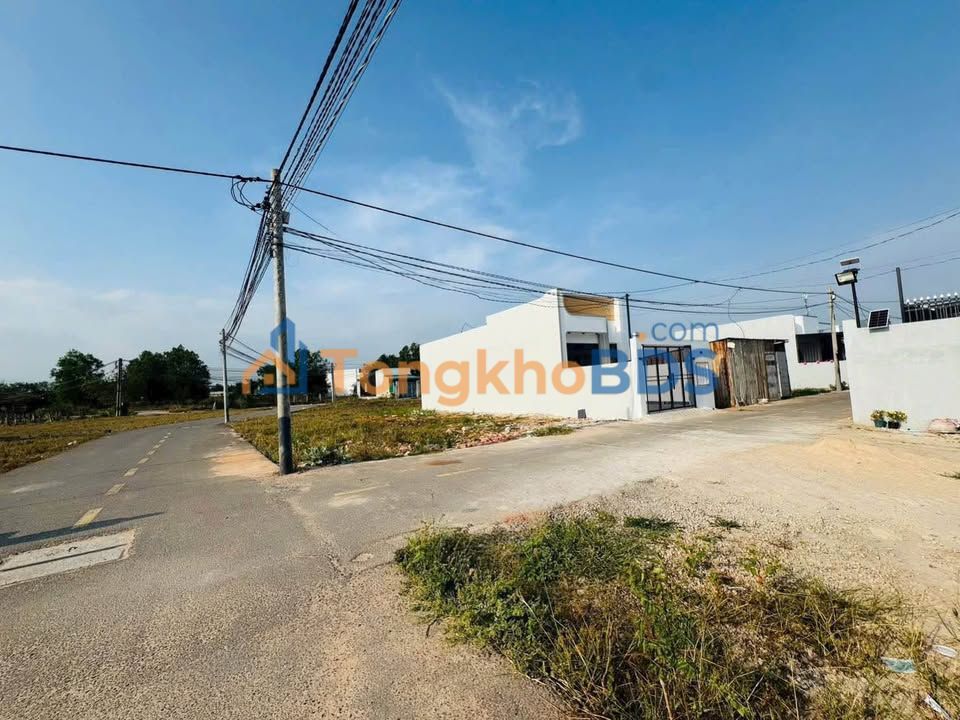 Đất thổ cư Phong Nẫm, Phan Thiết 122m² - Sổ đỏ sẵn sàng, giá 700 triệu