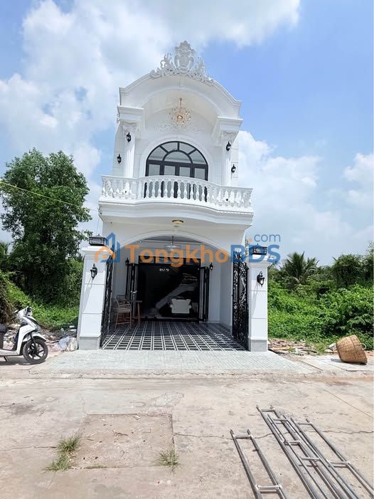 Nhà Tân Cổ Điển Mỹ Tho 102m² - Sổ Hồng Riêng - 2.88 Tỷ