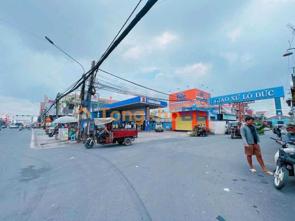 Nhà Mặt Tiền QL1A Biên Hòa 115m² - Kinh doanh Sầm uất - Giá 8.2 Tỷ