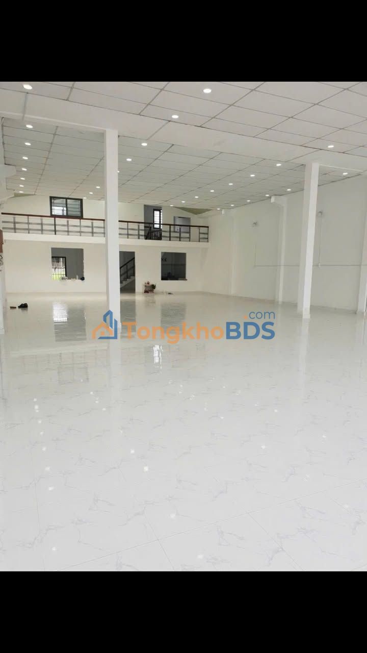 Mặt tiền đường Vĩnh Lộc, Tân Phú - Nhà 10x25m, 18 Triệu/Tháng, Kinh Doanh Đắc Lợi