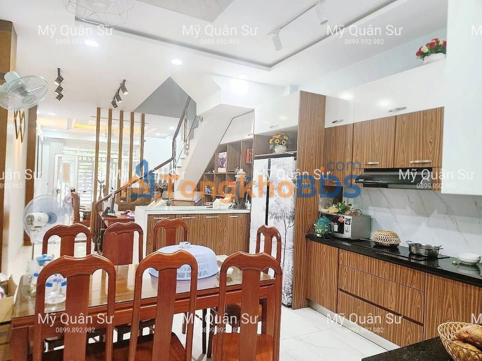 Nhà Mặt Tiền Gò Vấp 72m² - Kinh Doanh Đỉnh Cao - Giảm Sâu 2.4 Tỷ!