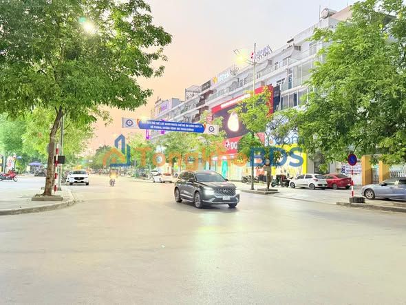 Khách Sạn Phố Cổ Thanh Hóa 190m² - 9 Tầng, Dòng Tiền 20 Tỷ