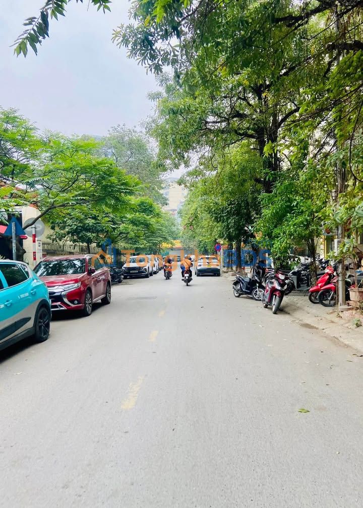 Nhà 5 Tầng Thang Máy 37m² Gần Chợ Xuân Đỉnh, Bắc Từ Liêm - Giá Tốt