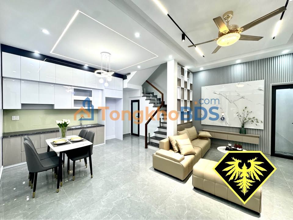 Nhà 4 Tầng Mới Xây Hồ Sen, Lê Chân - 72m², Hướng Nam, Giá 3.88 Tỷ