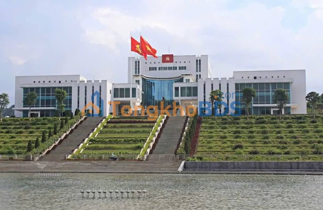 Nhà Kinh Doanh 110m² Mặt Tiền Đường 30/4 Lào Cai - Giá Tốt