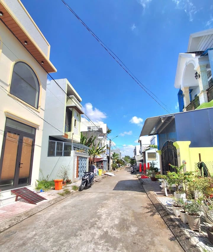 Bán Đất Nền 67m² Cần Thơ - Sổ Đỏ 100% Thổ Cư, Gần Chợ Ngã Tư