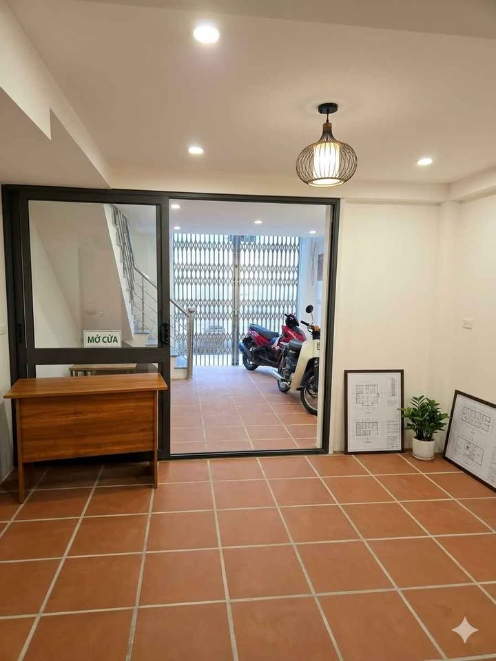 Nhà 5 Tầng Phạm Văn Đồng, 41m² Giá 7.5 Tỷ - Sẵn Sàng Vào Ở Ngay