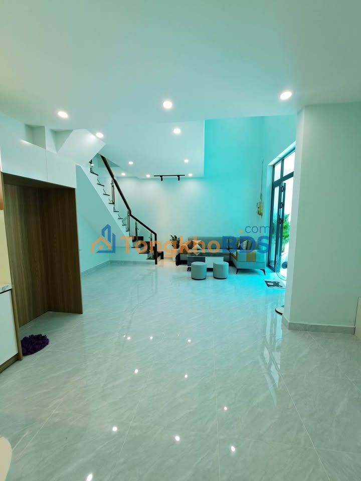 Nhà 40m² 2 Tầng, 2PN Quận 12 - Giá 3.39 Tỷ, Sẵn Ở Ngay