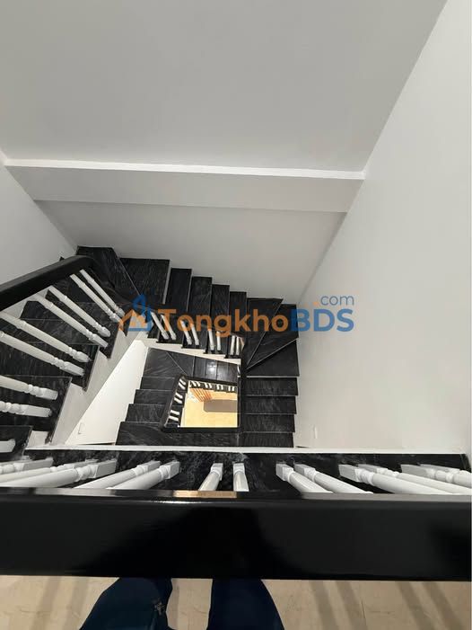 Nhà 3 Tầng Ngõ Phúc Thành, Hoa Lư - 68m², Ô Tô Đỗ Cửa