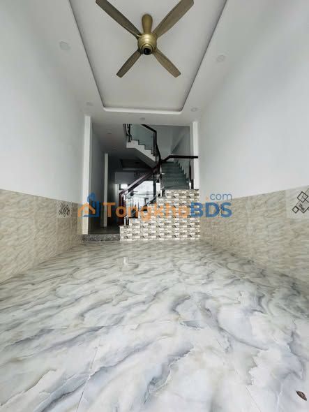 Nhà 60m² Hẻm Xe Hơi Thủ Đức - 4 Tỷ, Sổ Hồng Riêng, Gần Bến Xe Miền Đông