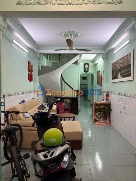 Nhà 3 Tầng 70m² Gần Chợ Rạch Ông, Quận 8 - Sổ Hồng Riêng