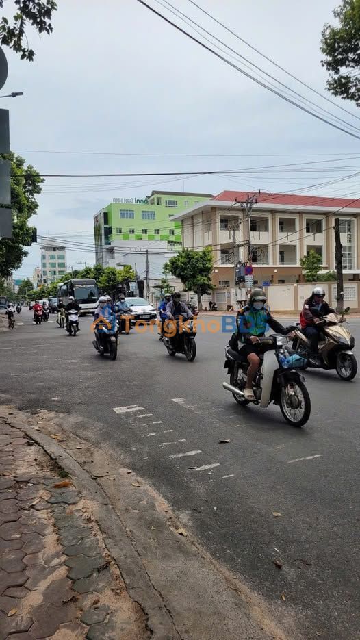 Cho thuê mặt bằng kinh doanh 100m² Tôn Đức Thắng, Phan Thiết - Sẵn sàng vận hành