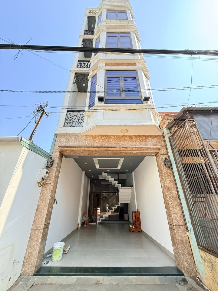 Nhà 3 Lầu Hẻm Nguyễn Viết Xuân, Đăk Đoa - 224m² Giá 3.9 Tỷ