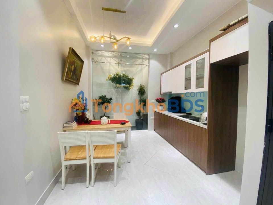 Nhà Phố Hồng Mai, Hai Bà Trưng 45m² 5 Tầng - Ngõ Rộng, Sổ Đỏ Nở Hậu