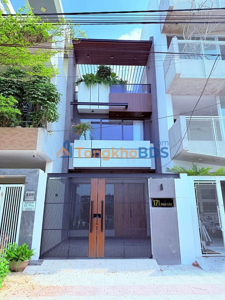 Nhà 3 Tầng Nguyễn Sắc Kim Đà Nẵng - 96m² Full Nội Thất, Giá 8.x Tỷ