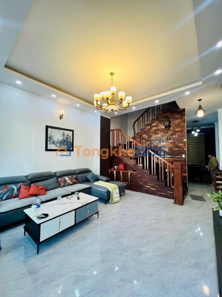 Nhà 5 Tầng Hẻm Ô Tô Võ Trường Toản, Đà Lạt - 66.9m² Sổ Hồng Riêng