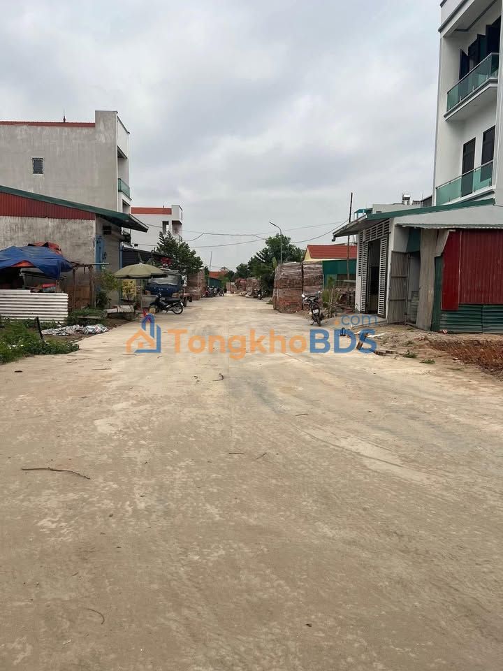 Đất Vĩnh Tường 100m² - Vị trí Vàng, Giá 2 Tỷ Xxxx - Sổ Đỏ Sẵn Sàng