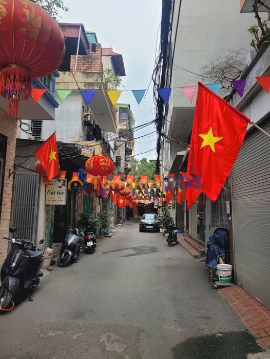 Nhà 31m² Hà Đông - 2 Tầng, 3 Phút Ra Chợ Văn Phú, Sổ Đỏ Chính Chủ