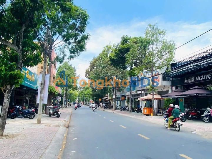 Bán Đất Tặng Nhà Mặt Tiền Trần Quốc Tuấn, Trà Vinh - 494m² Thổ Cư, Kinh Doanh Sầm Uất