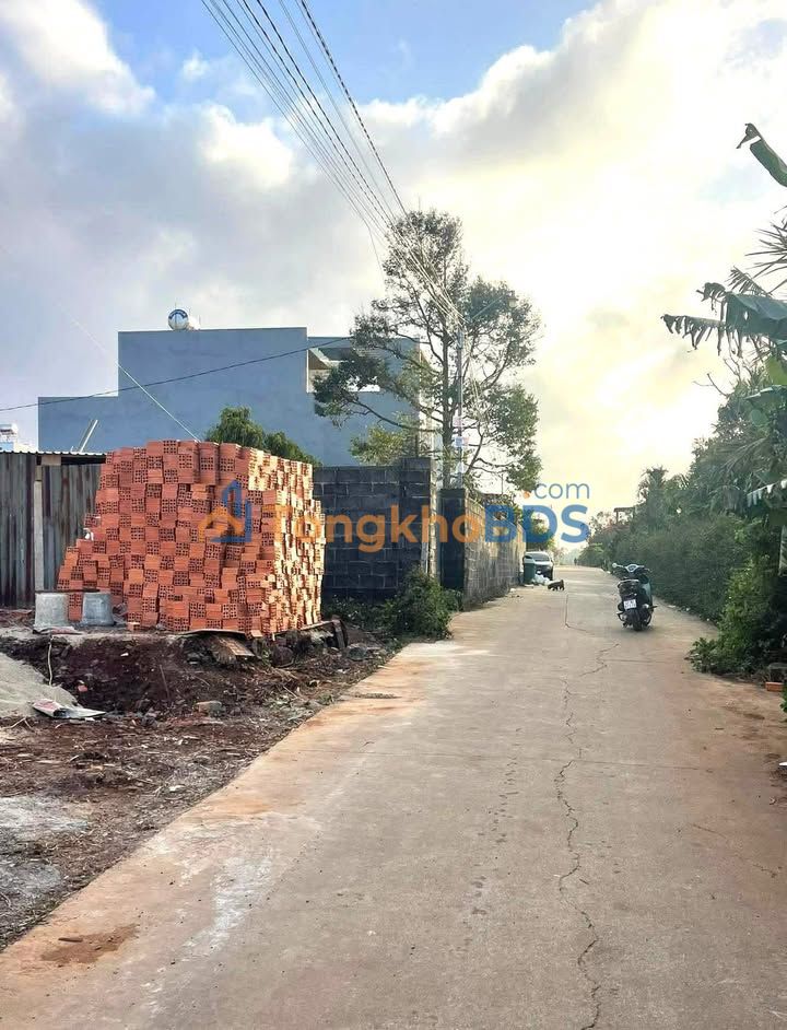 Đất Mặt Tiền Nguyễn Huệ - Tân Lợi, BMT: 125m² Sổ Đỏ, Giá 3.79 Tỷ