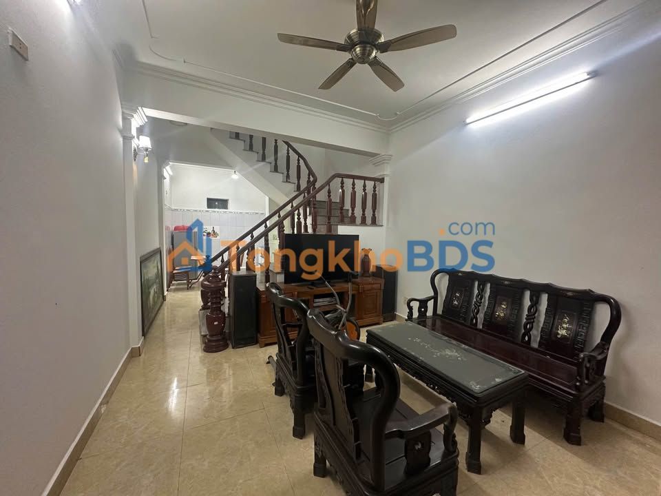 Nhà 3 Tầng Ngõ Phố Đức Minh 45m² - Giá 2.3 Tỷ, Sẵn Sàng Ở Ngay