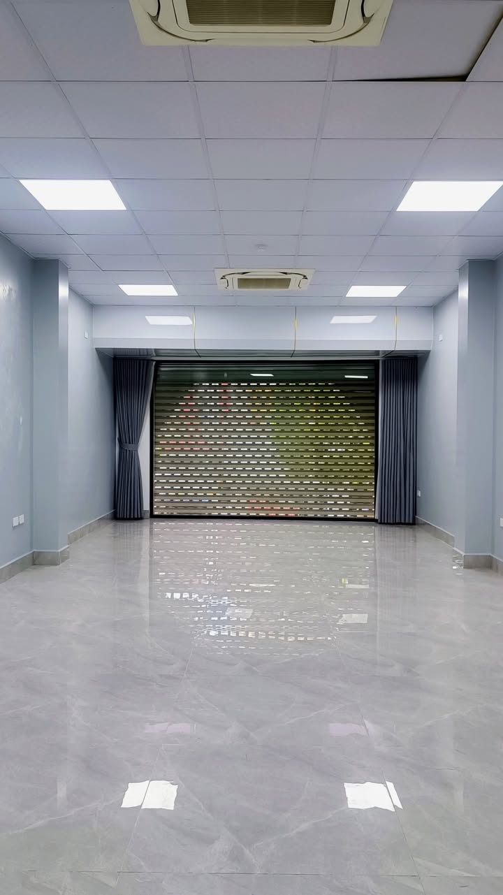 Nhà 7 Tầng Mặt Tiền Kinh Doanh Hai Bà Trưng, HP - 84m²