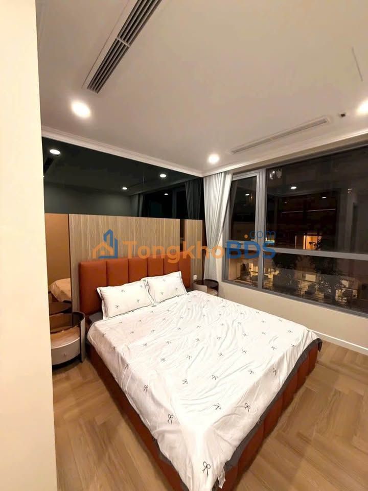 Chung cư Park Hill Premium 120m² - View bể bơi, full nội thất, giá 14.5 tỷ