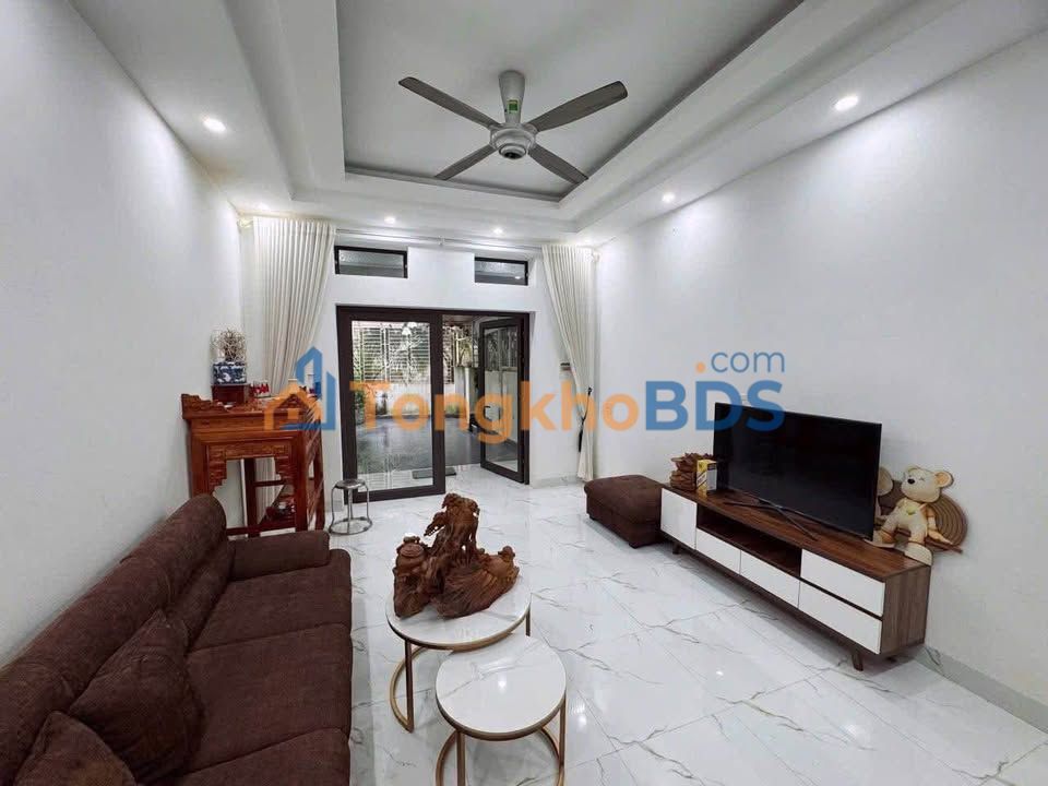 Nhà 100m² Tổ 16 Phan Thiết, Tuyên Quang - Giá 2 Tỷ, Vị Trí Vàng
