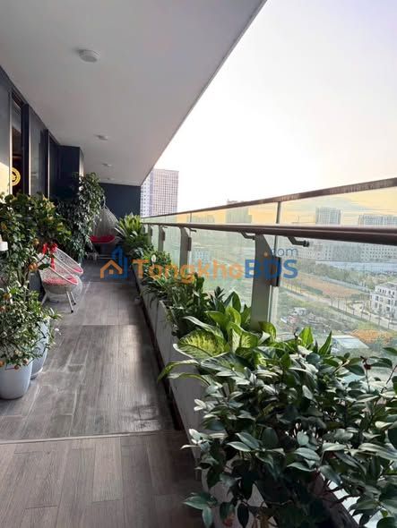 Bán Căn Hộ Sunshine Golden River 141m² - Giá Tốt, View Đẹp