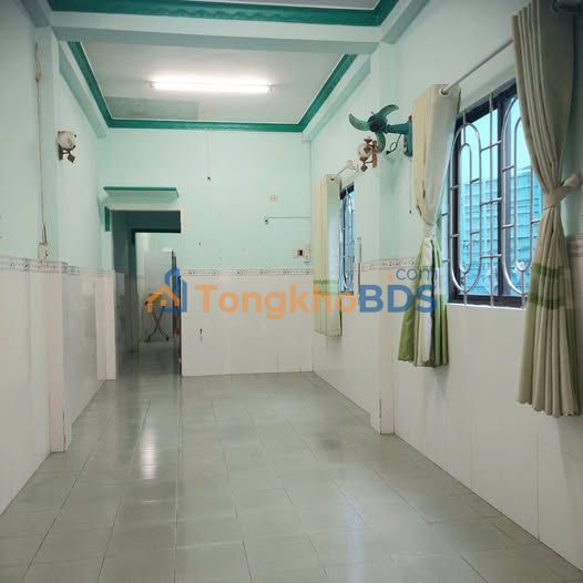 Cho thuê nhà hẻm ô tô Ngô Gia Tự, ST - 4PN, 4 tầng, giá 5.5 triệu/tháng