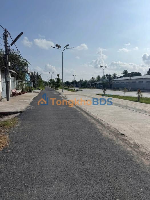 Bán Đất Mặt Tiền Sương Nguyệt Ánh, Sóc Trăng - 300m² Giá 1.8 Tỷ