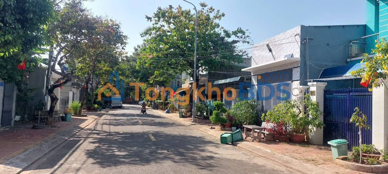 Nhà Mặt Tiền Lê Văn Lương, Bà Rịa - 100m² Thổ Cư Full, Giá 2.7 Tỷ