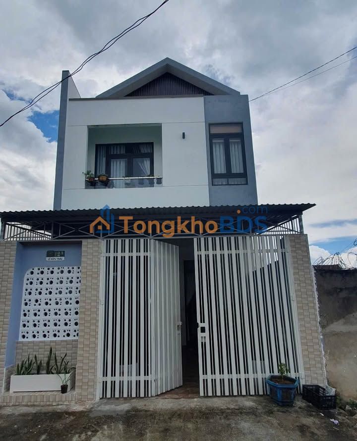 Nhà 102m² Lê Hữu Trác, Kon Tum - Giá 2.2 Tỷ, Sẵn Sàng Ở Ngay
