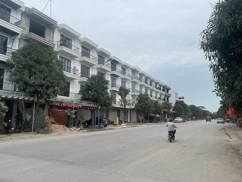 Nhà Thô 4 Tầng Mặt Tiền Hàng Cau, Đông Thọ - 75m² Giá 5 Tỷ