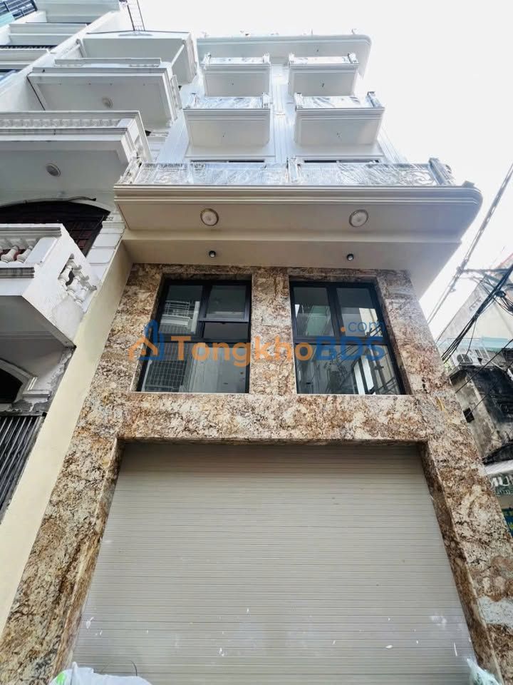 Cho thuê Tòa CHDV VIP Đống Đa - Dòng tiền 200 triệu/tháng