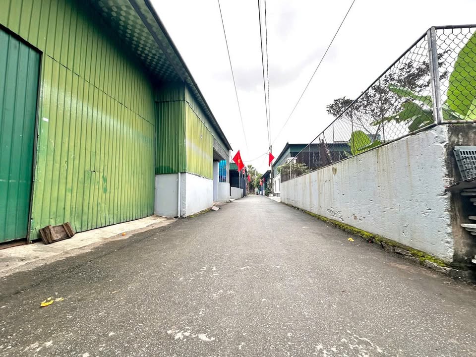 Đất nền TDP Bình, Hà Tĩnh 200m² - Hướng Tây Nam, Giá 3.8 tỷ