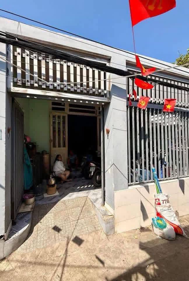 Nhà cấp 4 kiên cố 91m² kiệt 235 Tôn Đản, Đà Nẵng - Hướng Đông Nam mát mẻ