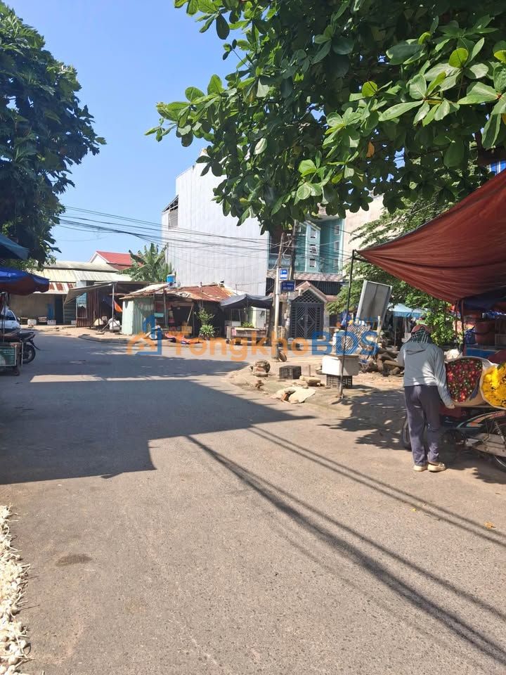 Nhà Mặt Tiền Trung Tâm Bến Xe Đà Nẵng - Kinh Doanh Sầm Uất 110m² - 5.3 Tỷ