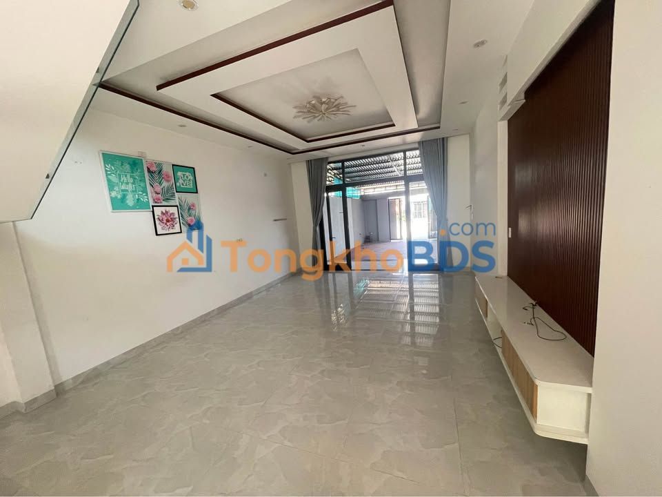 Nhà 2 Tầng MT Lạc Long Quân, Ngũ Hành Sơn - 171m² - Hoàn Công