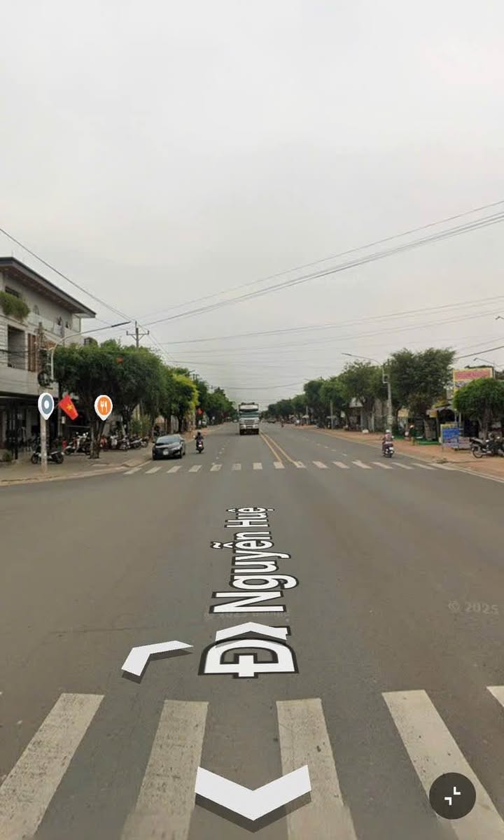 Nhà Mặt Tiền Nguyễn Huệ Lộc Ninh 480m² - Tặng Kèm CLB Bi-a Hấp Dẫn